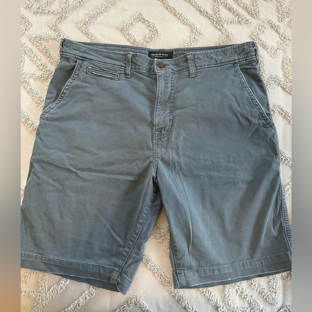 Men’s American Eagle Extreme Flex shorts
